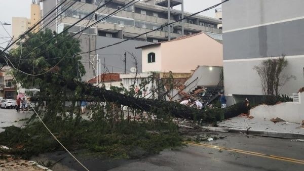 Suman 7 muertos por temporal en Sao Paulo
