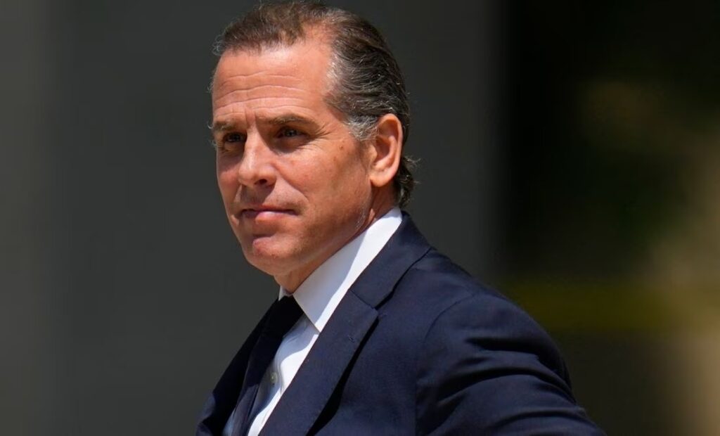 Citan a Hunter Biden en la investigación contra el presidente de EU