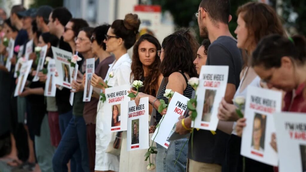 Niño estadounidense de 3 años es parte de los rehenes de Hamás