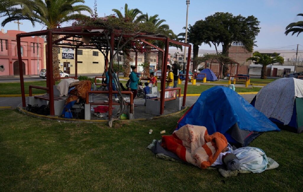 Perú aprueba decreto para agilizar la expulsión de migrantes irregulares