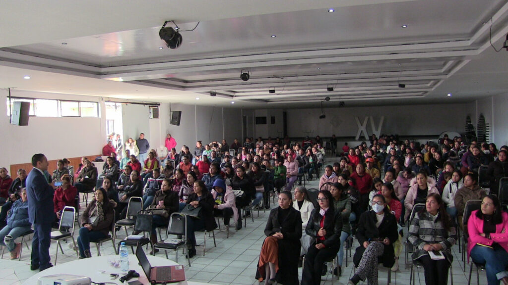 “Las familias posmodernas” conferencia para padres de niños de preescolar