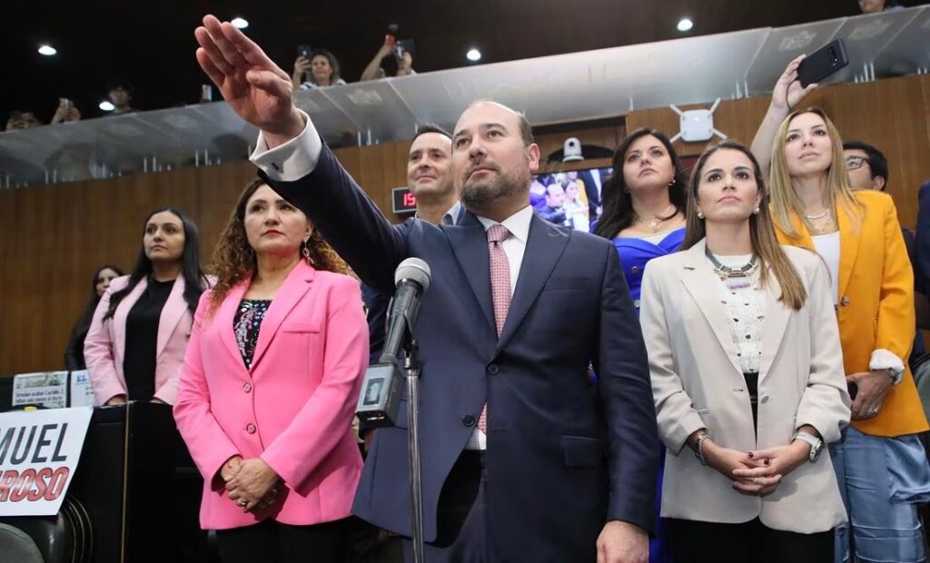 Tribunal Electoral revoca designación de Arturo Salinas como gobernador interino de NL