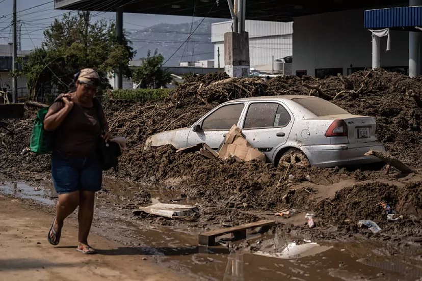 Localizan el cuerpo de un marinero en Acapulco; se encontraba desaparecido desde «Otis»