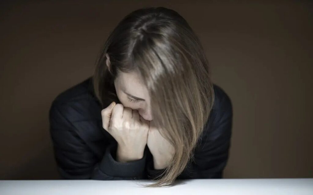 Estudio revela que el 71% de mujeres jóvenes se identifican con un trastorno de alimentación