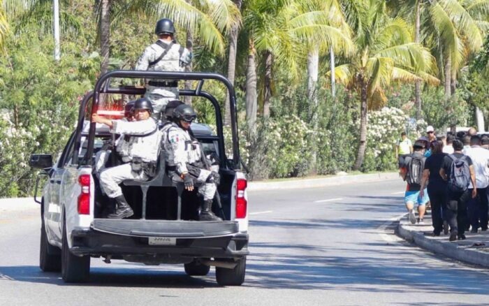 Rescatan en Cancún a 7 agentes del INM que estaban secuestrados