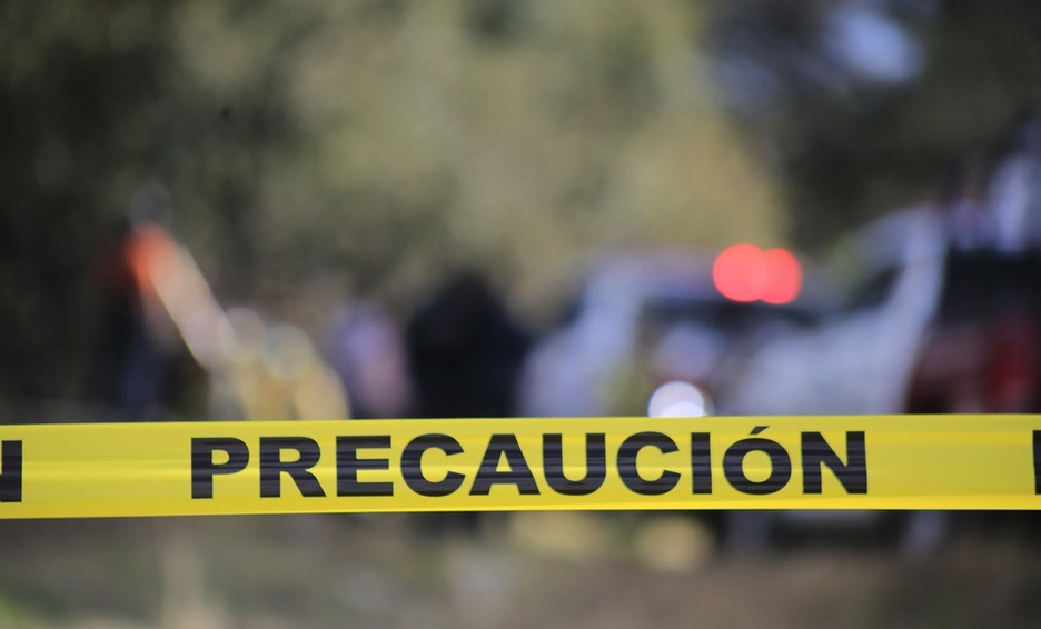 Migrante cae de plataforma de tráiler y muere atropellado en Oaxaca