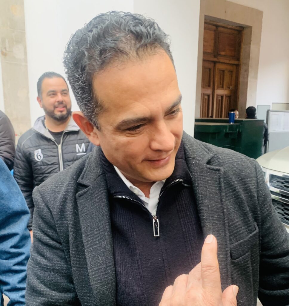 Honrando su palabra, Toño Ochoa está muy cerca de superar la meta de pavimentación