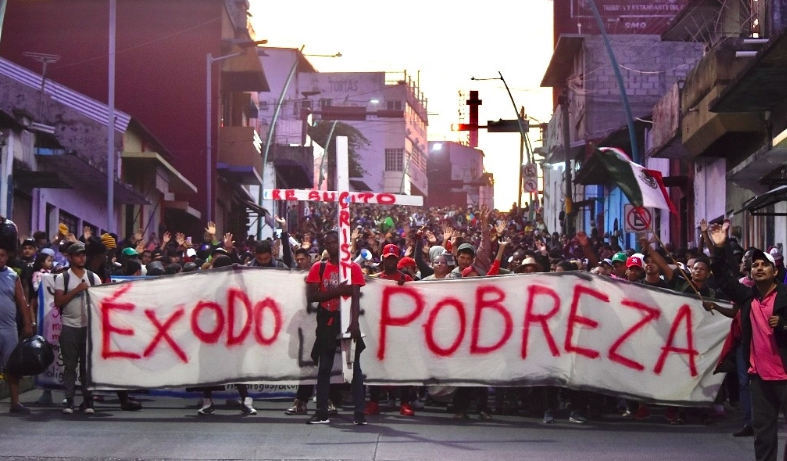Parte de Tapachula, Chiapas, multitudinaria caravana con 7 mil migrantes