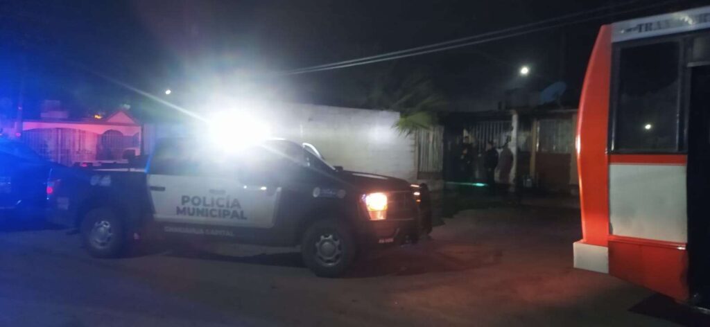 Fuerte movilización tras incendio se encontraban un joven y sus 3 hermanos menores