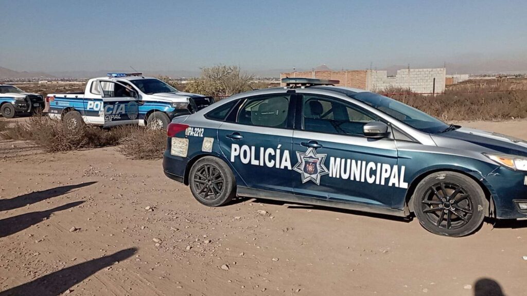 Dejan a un hombre asesinado en unas tapias; estaba encobijado y con un bote de inhalante