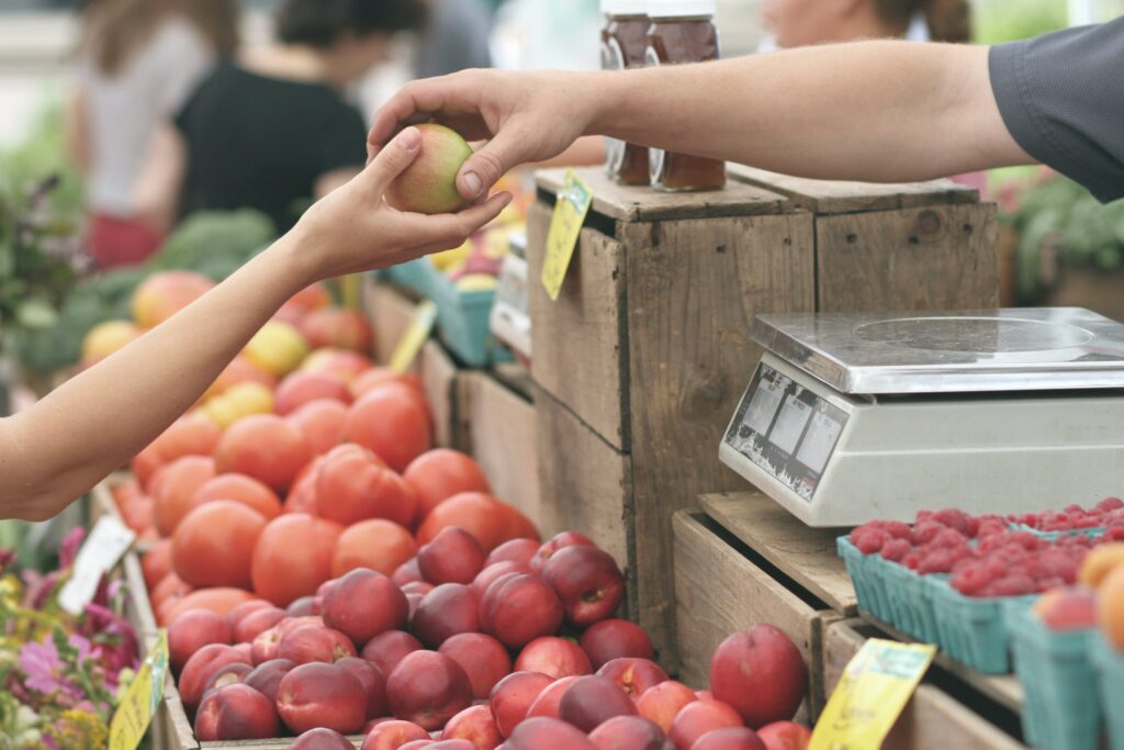 Profeco adelanta que el aumento del salario mínimo beneficiará a los consumidores de productos básicos