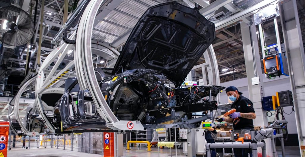 Producción de autos en México subió 18.14% en noviembre