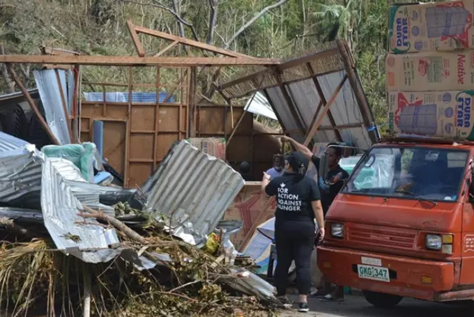 Saldo del terremoto en Filipinas es de tres muertos y más de 100 mil desplazados