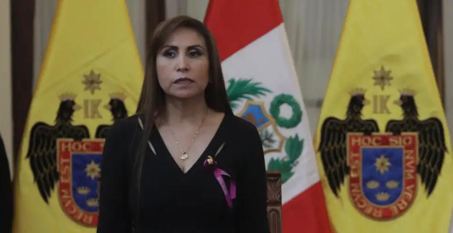 Suspenden por seis meses a fiscal general de Perú