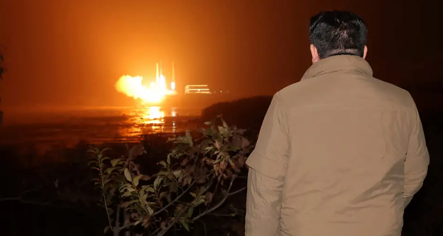 Corea del Norte lanzará tres satélites espías en 2024