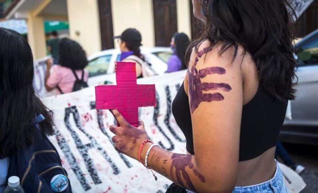 Investigan feminicidio de migrante cubana asesinada a machetazos por su pareja en Chiapas