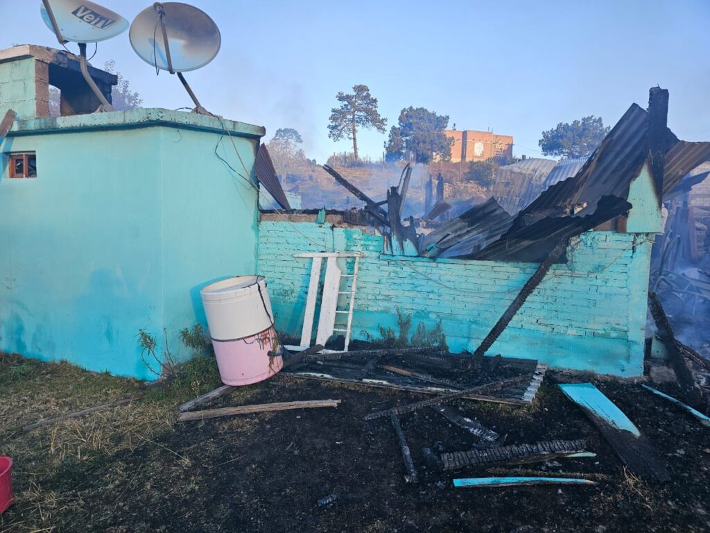 Se registra incendio de casa habitación en San Jerónimo