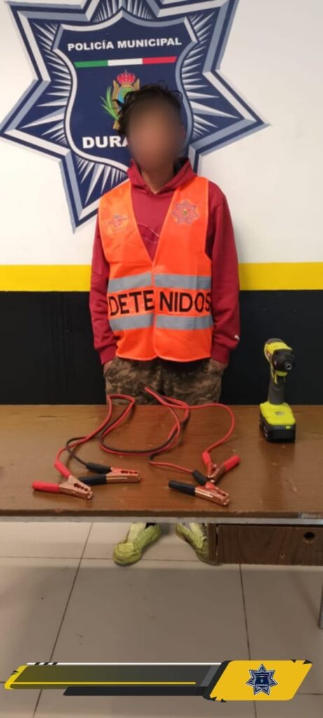 Hasta los cables pasa corriente se robó