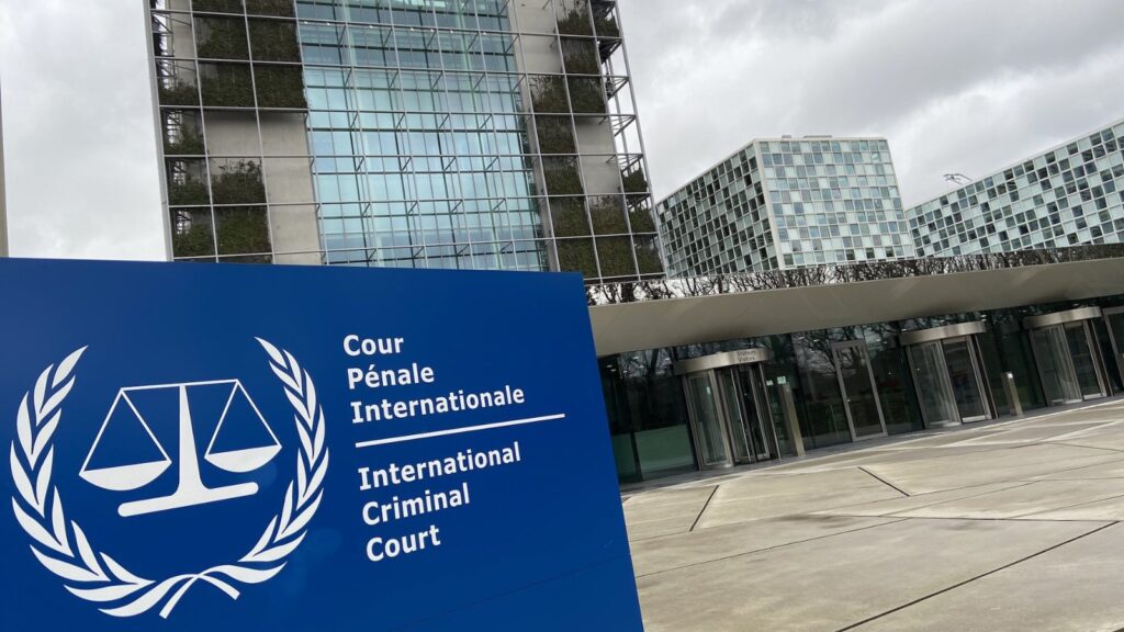 Organizaciones piden a fiscal de la Corte Penal Internacional que visite México