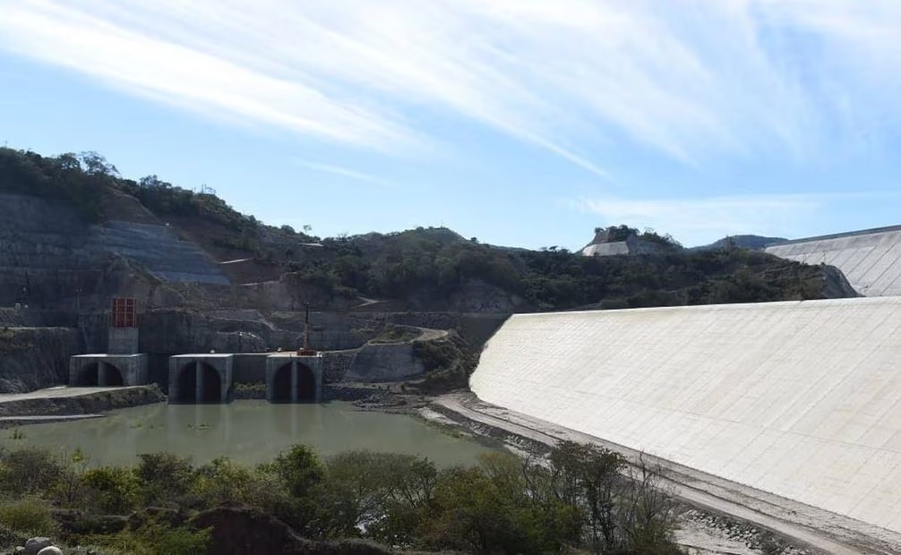 AMLO inaugura la presa Santa María en Sinaloa