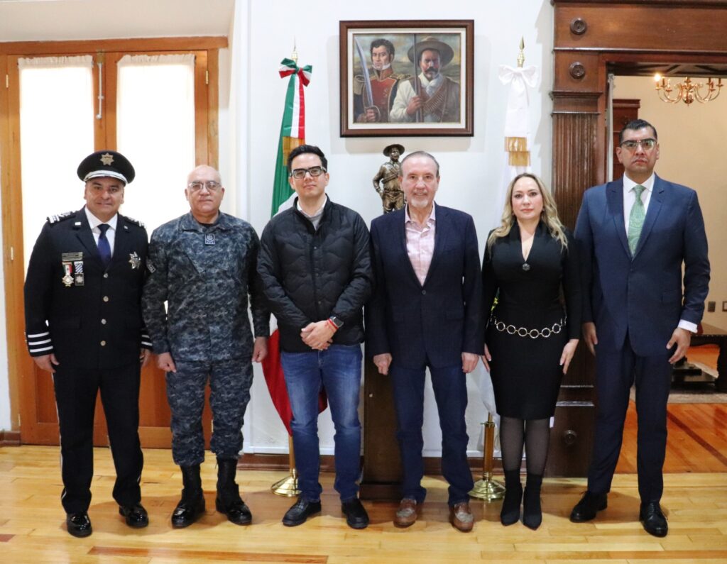 Plagiarios de migrantes no son policías