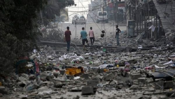 Cientos de heridos mueren en mayor hospital de Gaza por falta de servicios