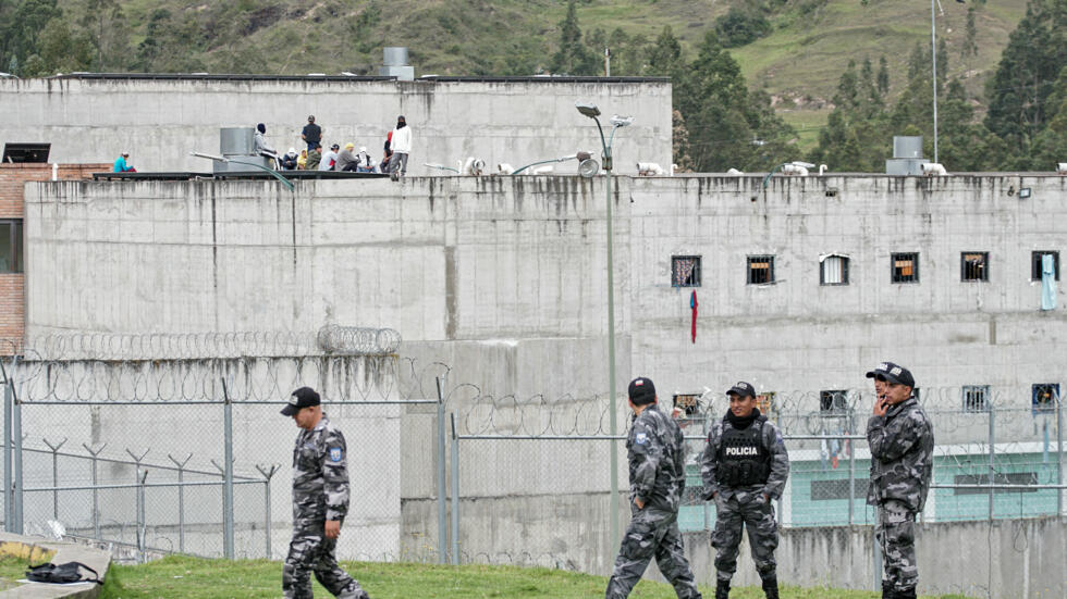 Ecuador: liberan a 41 de los 178 funcionarios de cárceles retenidos por reos