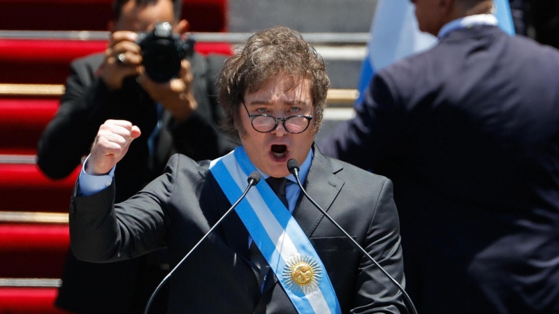 Oposición firme al ‘decretazo’ de Milei: desafíos y complejidades en Argentina