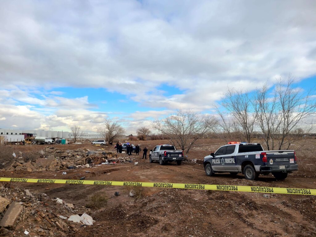 Dejan el cadáver de un hombre asesinado y con huellas de violencia en un terreno baldío