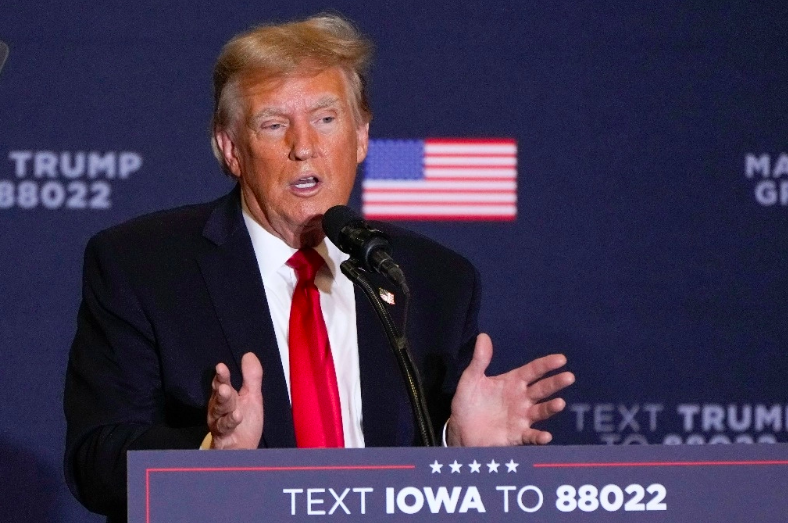 Pagos extranjeros a las empresas de Trump durante su mandato: 7.8 millones de dólares