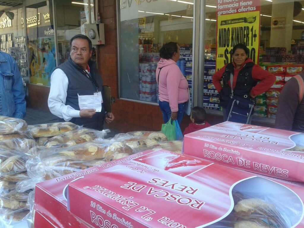 Vendedores de roscas  deben tener permiso; implementan operativo: regidora e Inspección Municipal