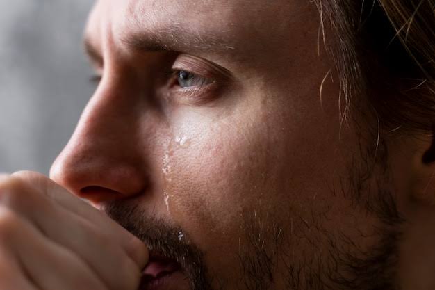 Los hombres sí lloran y está bien que lo hagan, no repriman sus emociones, cuidemos la salud mental: Gaby Vazquez