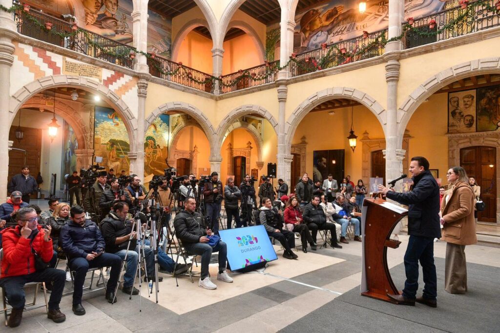 Cuatro secretarios se van para ser candidatos, anticipó Esteban Villegas.
