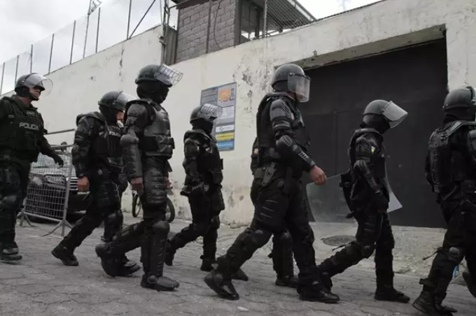 Perú descarta cierre de fronteras con Ecuador; refuerzan con presencia policial