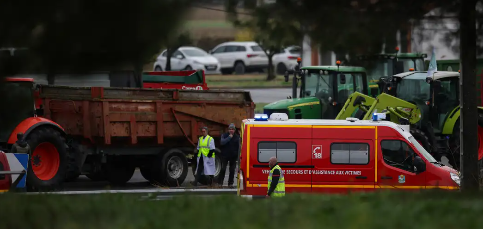 Agricultora fallece durante protestas en Francia