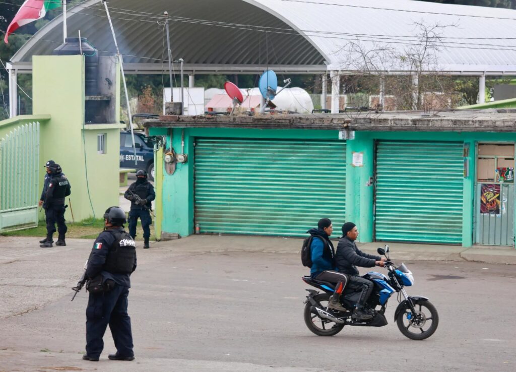 Retomarán clases presenciales en Texcaltitlán tras enfrentamiento que dejó 14 muertos