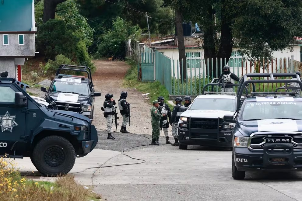 Retomarán clases presenciales en Texcaltitlán tras enfrentamiento que dejó 14 muertos