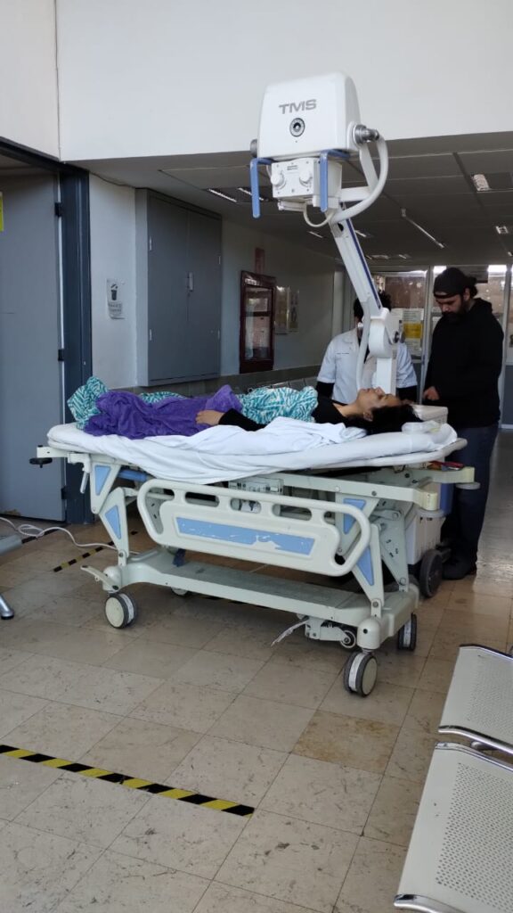 Regresó a dar clases maestro que golpeó a profesora