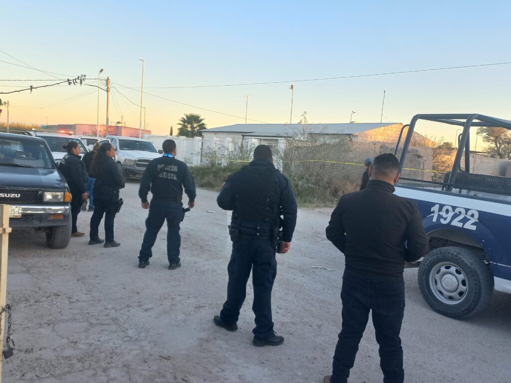 Invitó a drogarse a una mujer y la ahorcó