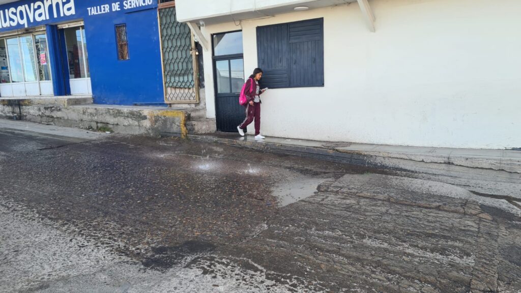 Sancionarán y cortan el agua a quien tenga fugas domiciliarias