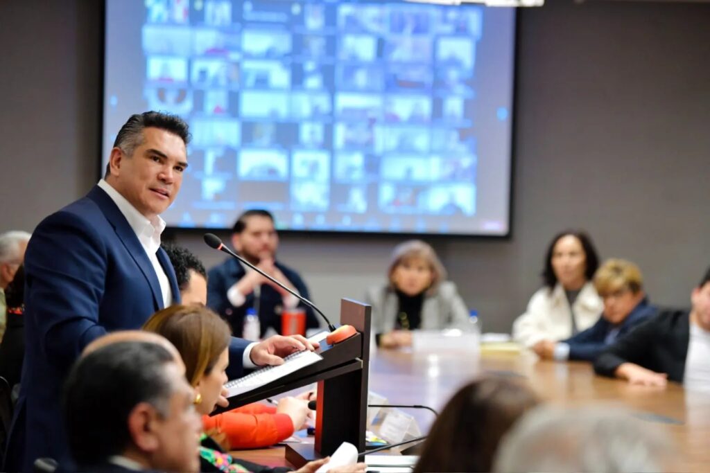 PRI seguirá expulsando a traidores e indignos, advierte dirigencia nacional