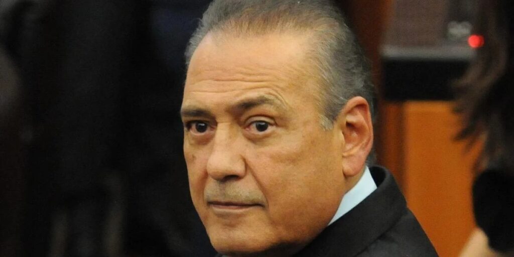 Beltrones se registra en convocatoria del PRI para el Senado