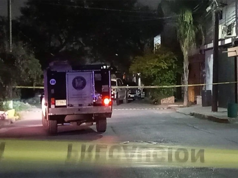 Matan a balazos a joven durante plática con amigo en NL