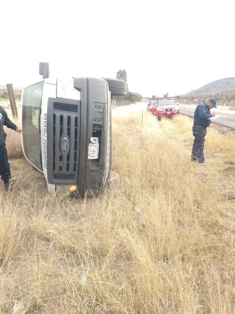 Volcó vehículo blindado con mucho dinero