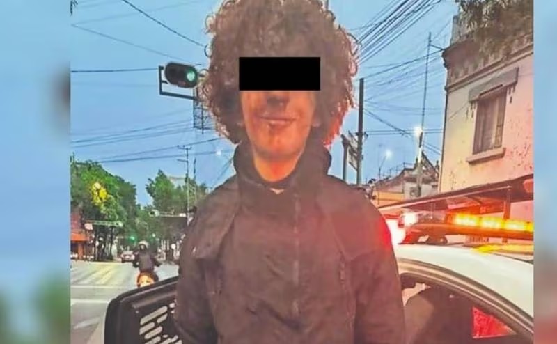 Joven de 19 años se entrega a la policía tras asesinar a su madre en CDMX