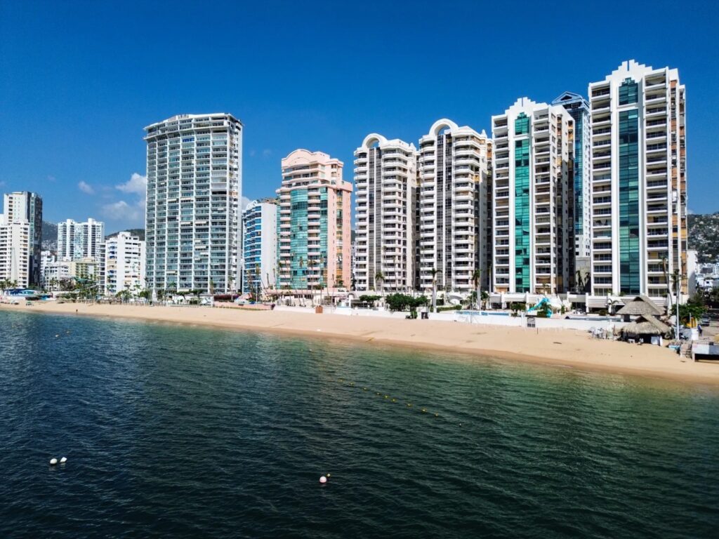 Anuncian construcción de autódromo Nascar en Acapulco para reactivar el turismo