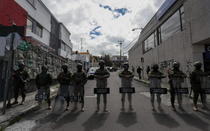 Ecuador reduce toque de queda, excepto en Guayaquil