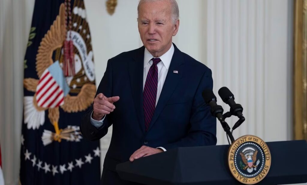 Biden ofrece cerrar la frontera si republicanos aprueban ley