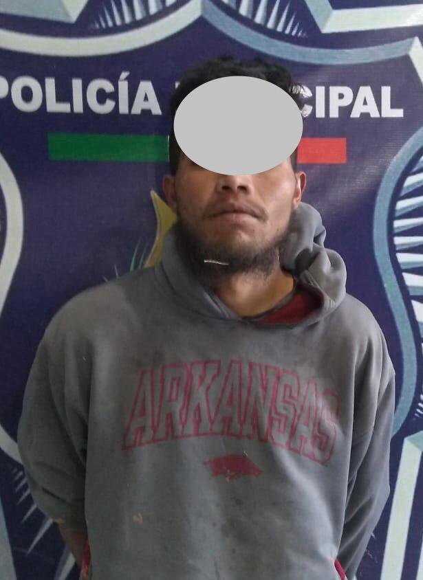 Robó en un rancho y amenazó con cuchillo a los dueños
