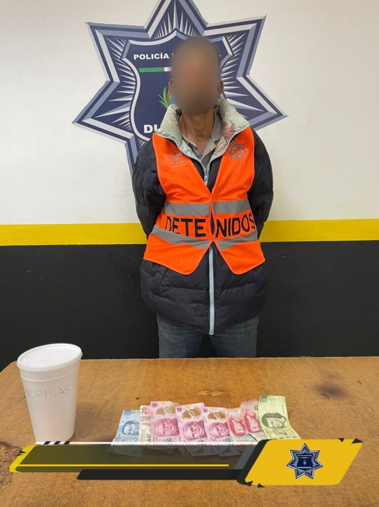 Robó las propinas de los meseros